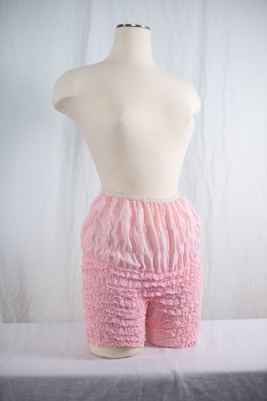 Vintage Pink Ruffle Pettipants Bloomers Lace Boudoir Lingerie Burlesque Pinup, M